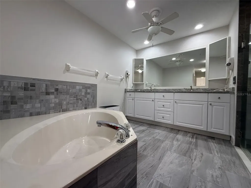 808 Via Tripoli Punta Gorda FL 33950