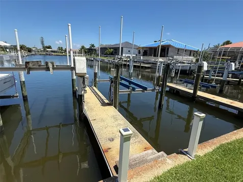 808 Via Tripoli Punta Gorda FL 33950