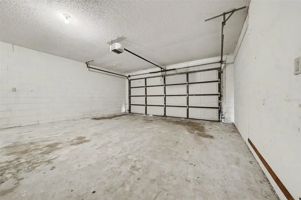 7734 Lakeside Woods Drive Orlando FL 32810