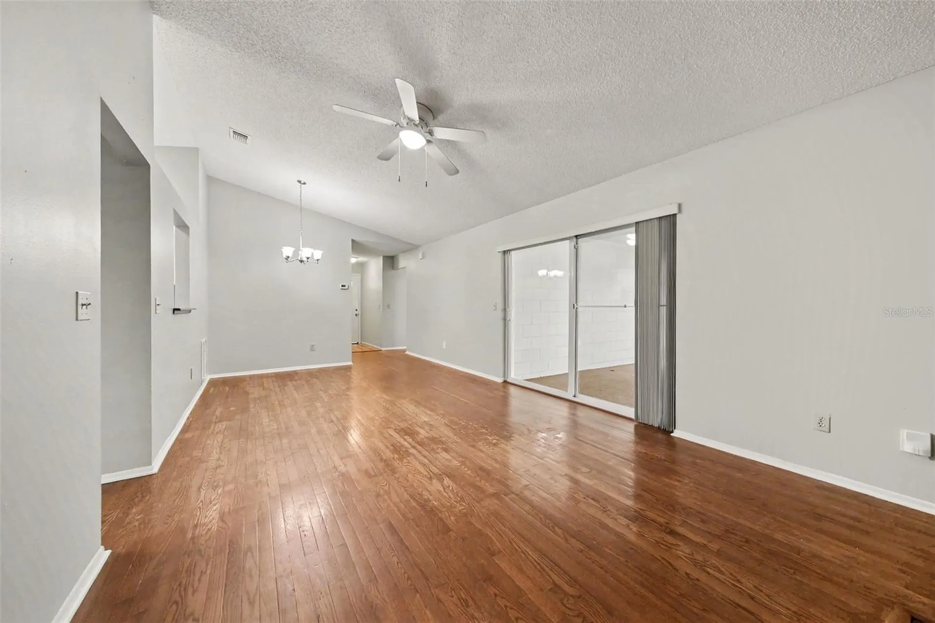 7734 Lakeside Woods Drive Orlando FL 32810