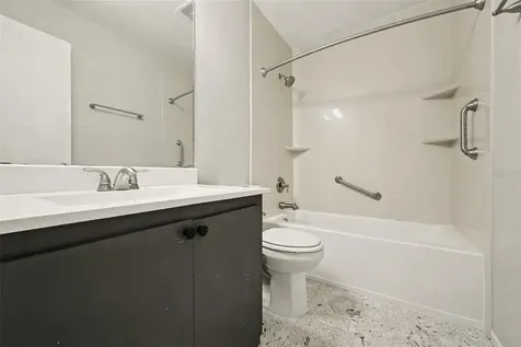 7734 Lakeside Woods Drive Orlando FL 32810