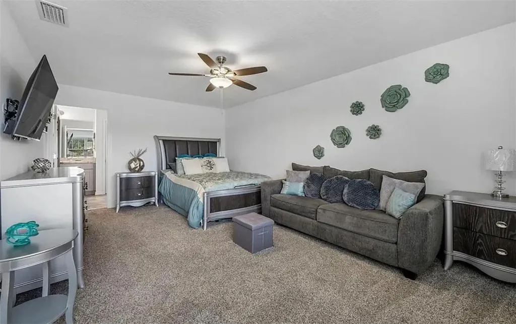535 Darshire Avenue Eustis FL 32736