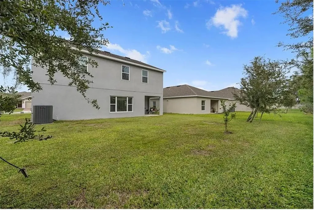 535 Darshire Avenue Eustis FL 32736