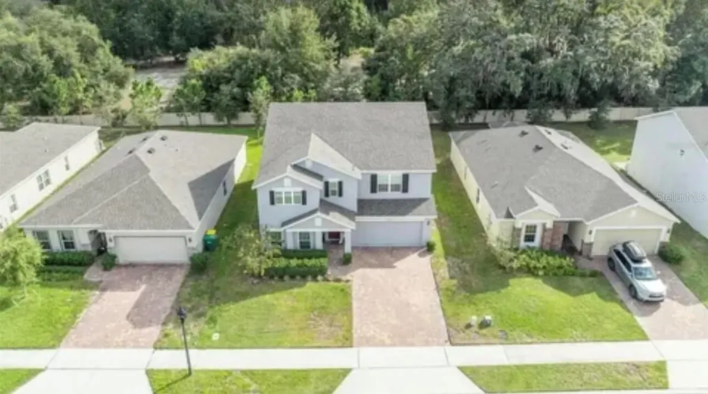 535 Darshire Avenue Eustis FL 32736