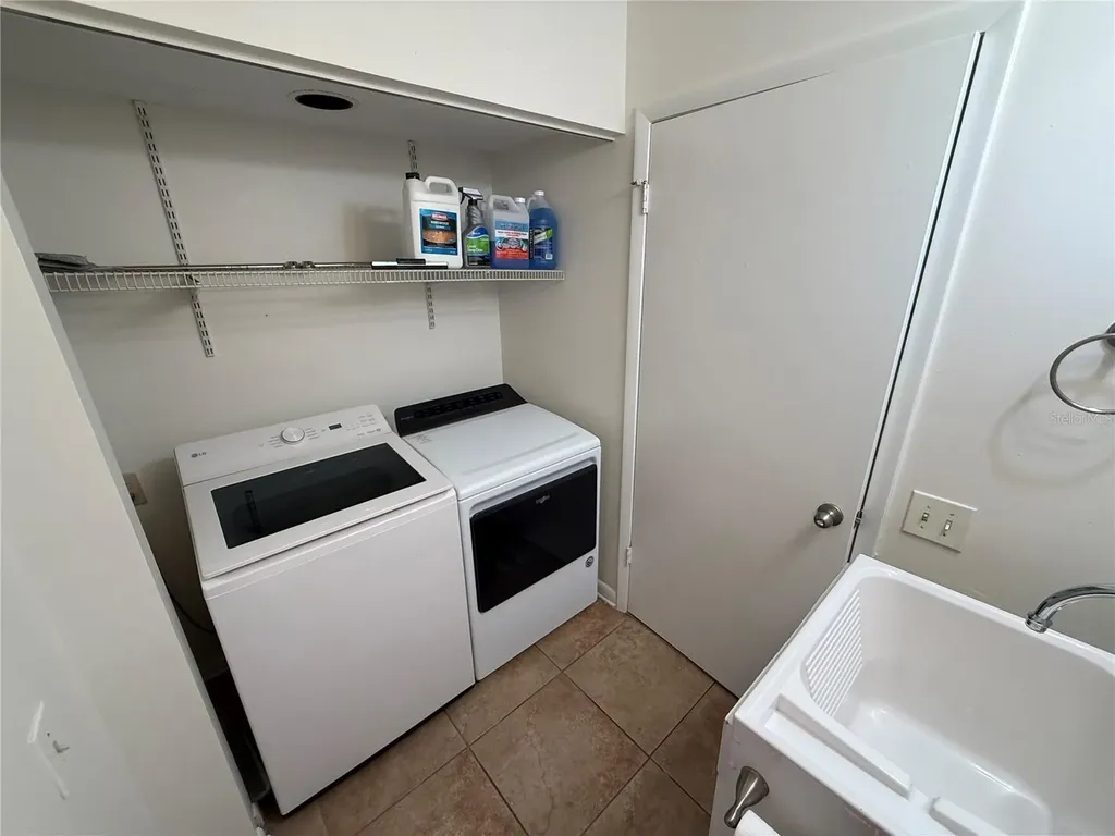 819 Oak Park Place Brandon FL 33511
