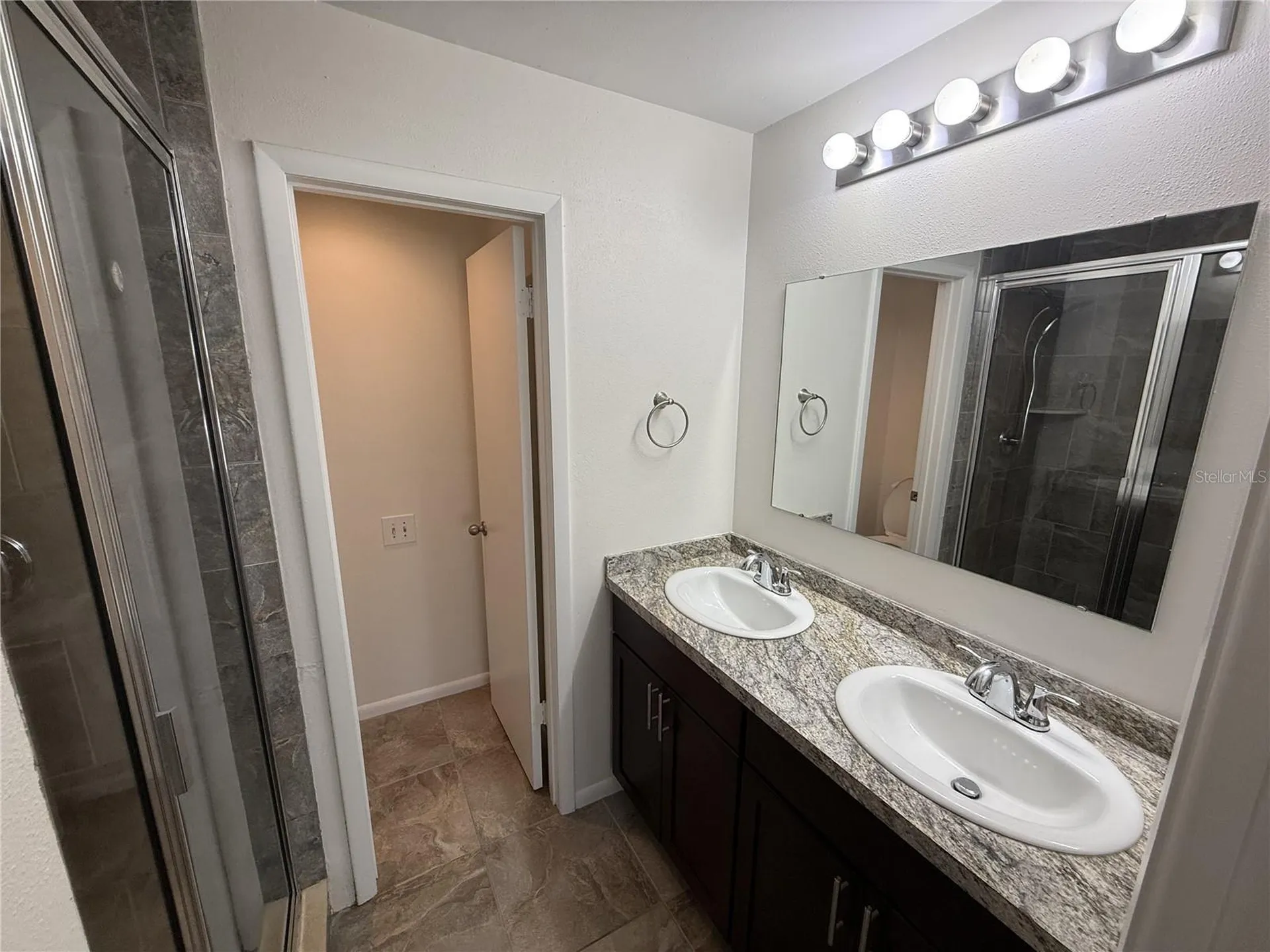 819 Oak Park Place Brandon FL 33511