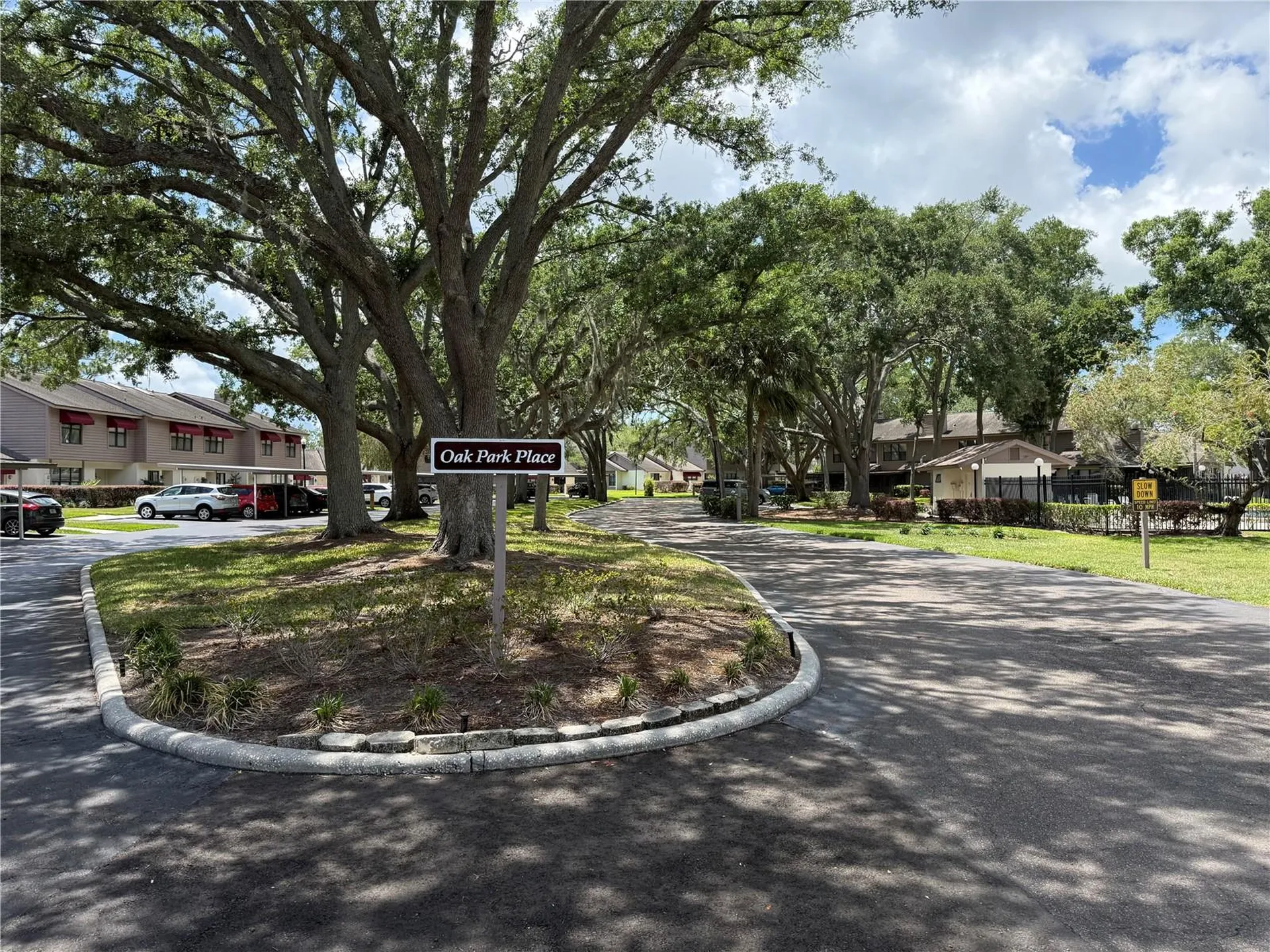 819 Oak Park Place Brandon FL 33511