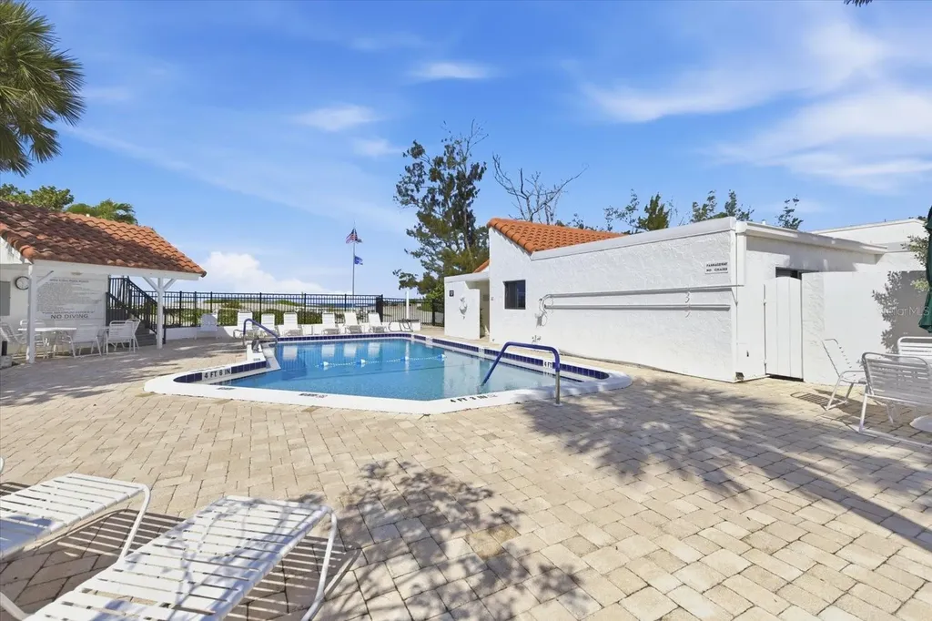 1585 Tarpon Center Drive Venice FL 34285