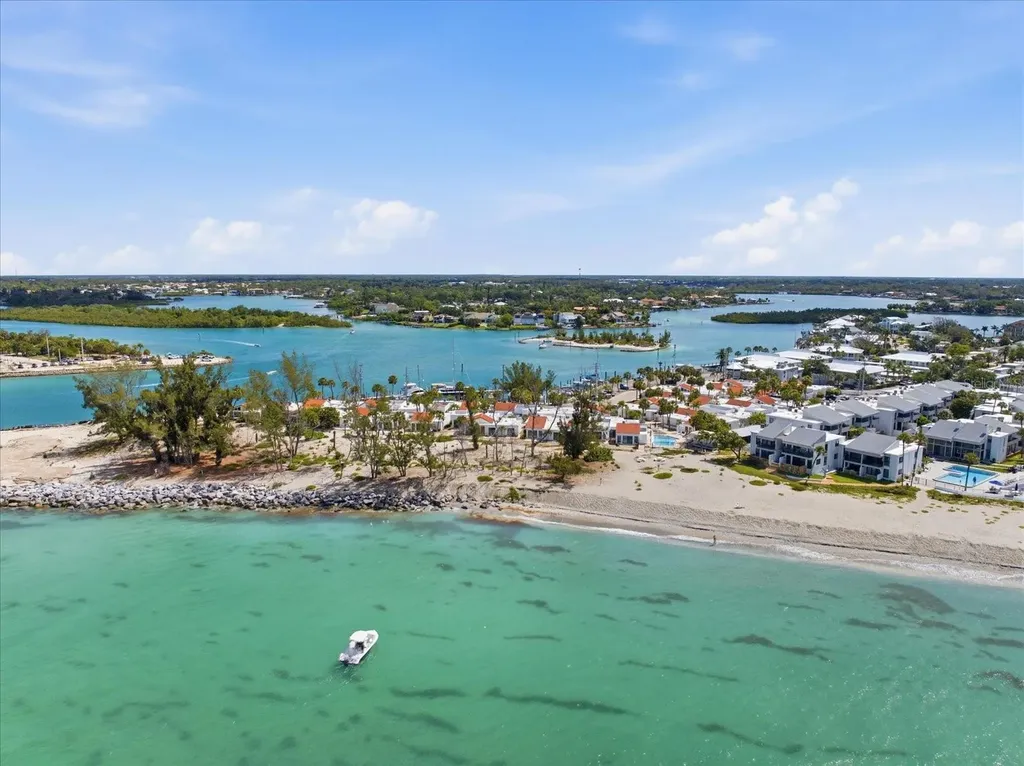 1585 Tarpon Center Drive Venice FL 34285