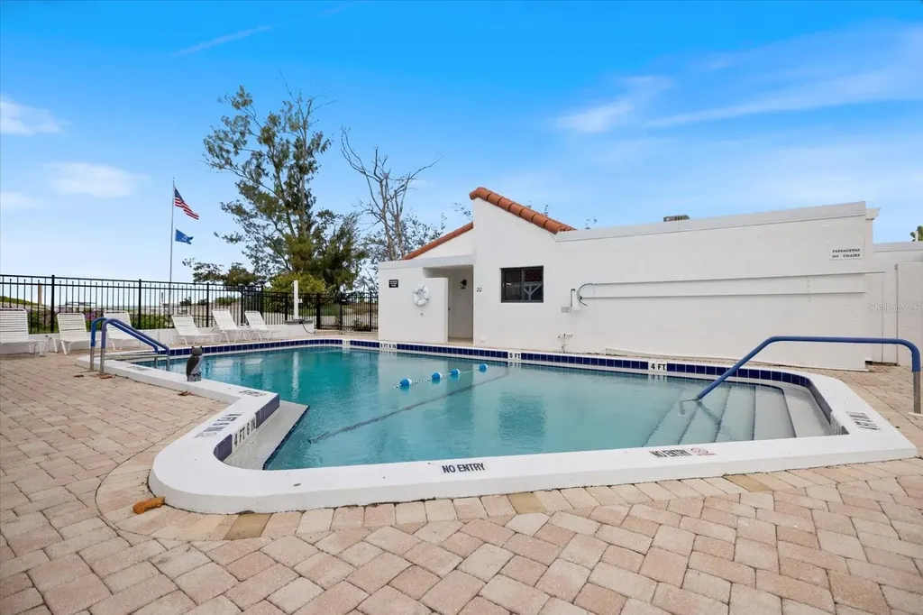 1585 Tarpon Center Drive Venice FL 34285