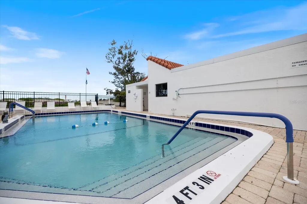 1585 Tarpon Center Drive Venice FL 34285