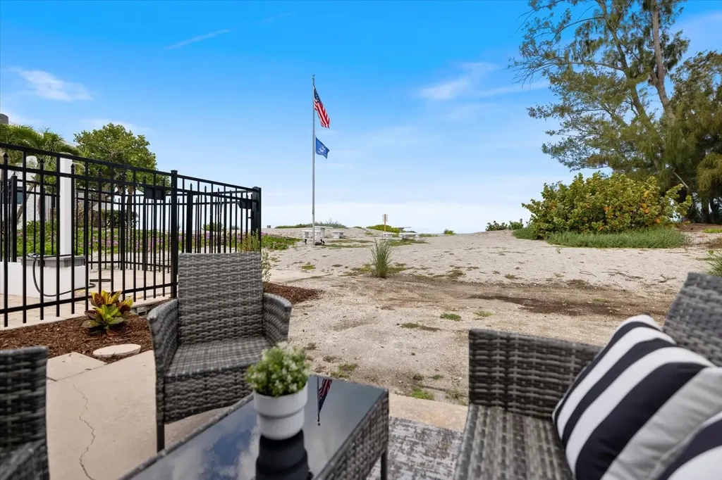 1585 Tarpon Center Drive Venice FL 34285