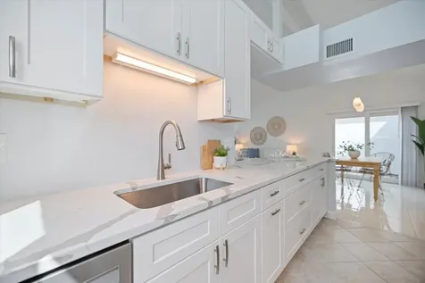 1585 Tarpon Center Drive Venice FL 34285