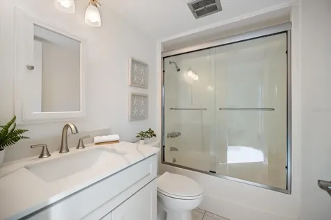 1585 Tarpon Center Drive Venice FL 34285