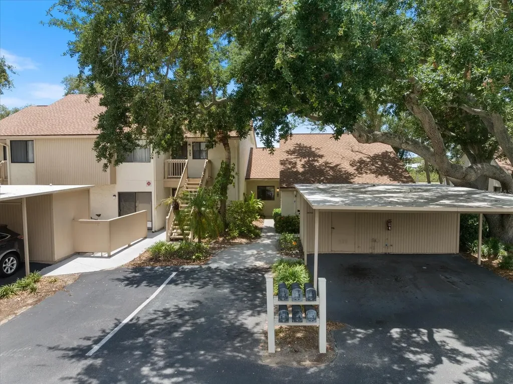 674 Bird Bay Circle Venice FL 34285