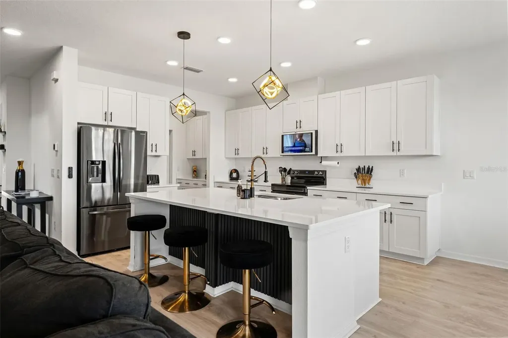 5945 Newberry Pines Avenue Wesley Chapel FL 33545