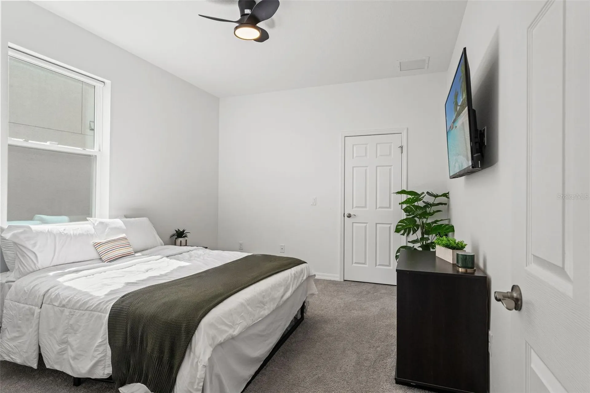 5945 Newberry Pines Avenue Wesley Chapel FL 33545