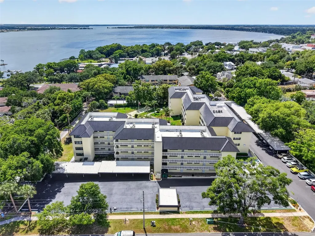 101 N Grandview Street Mount Dora FL 32757