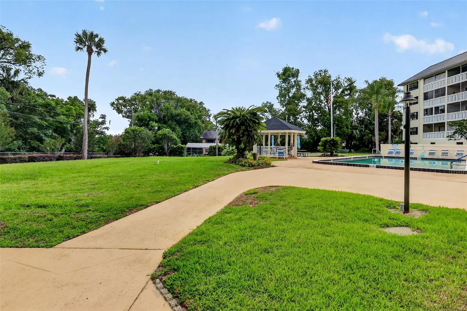 101 N Grandview Street Mount Dora FL 32757
