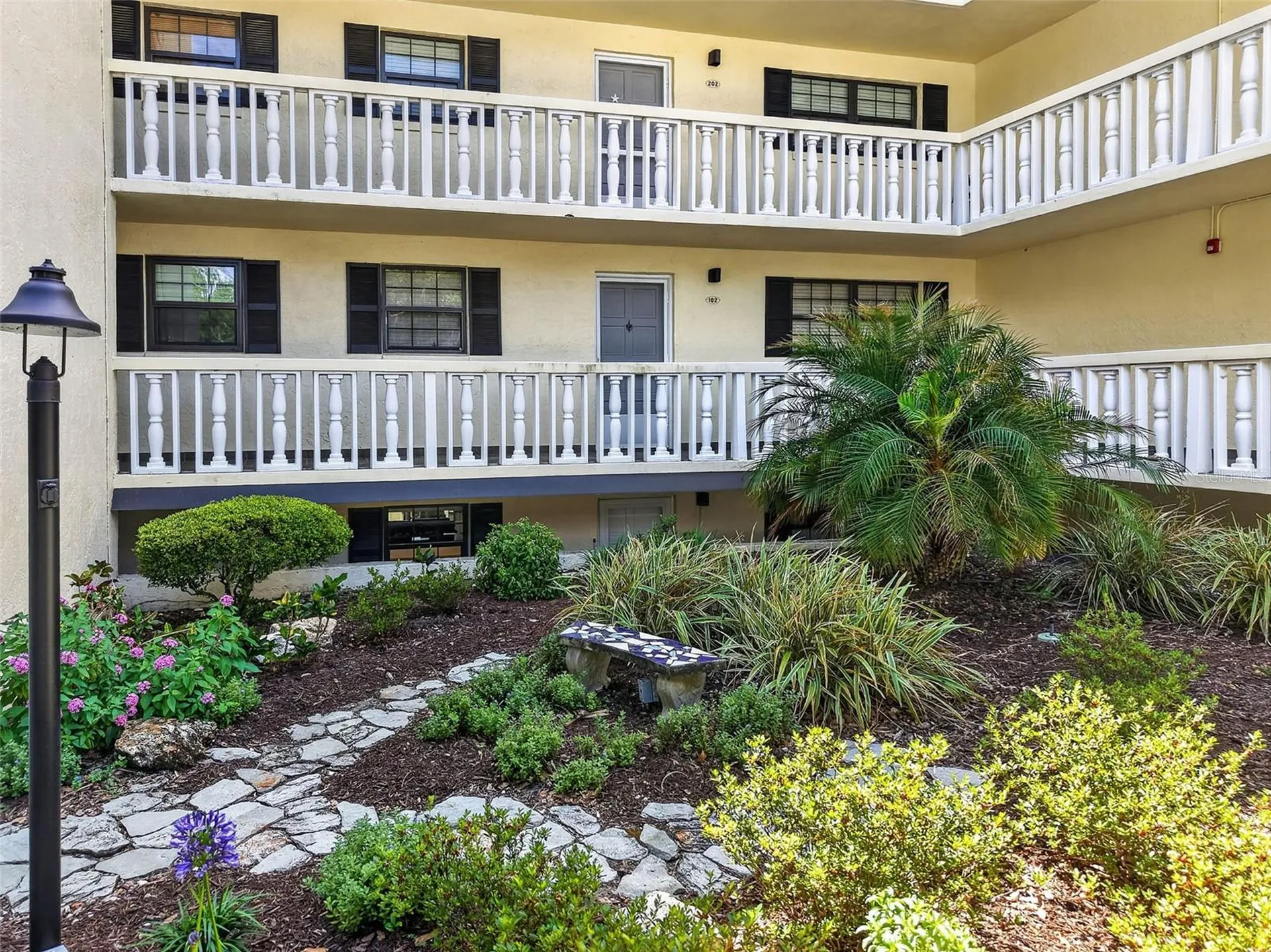 101 N Grandview Street Mount Dora FL 32757