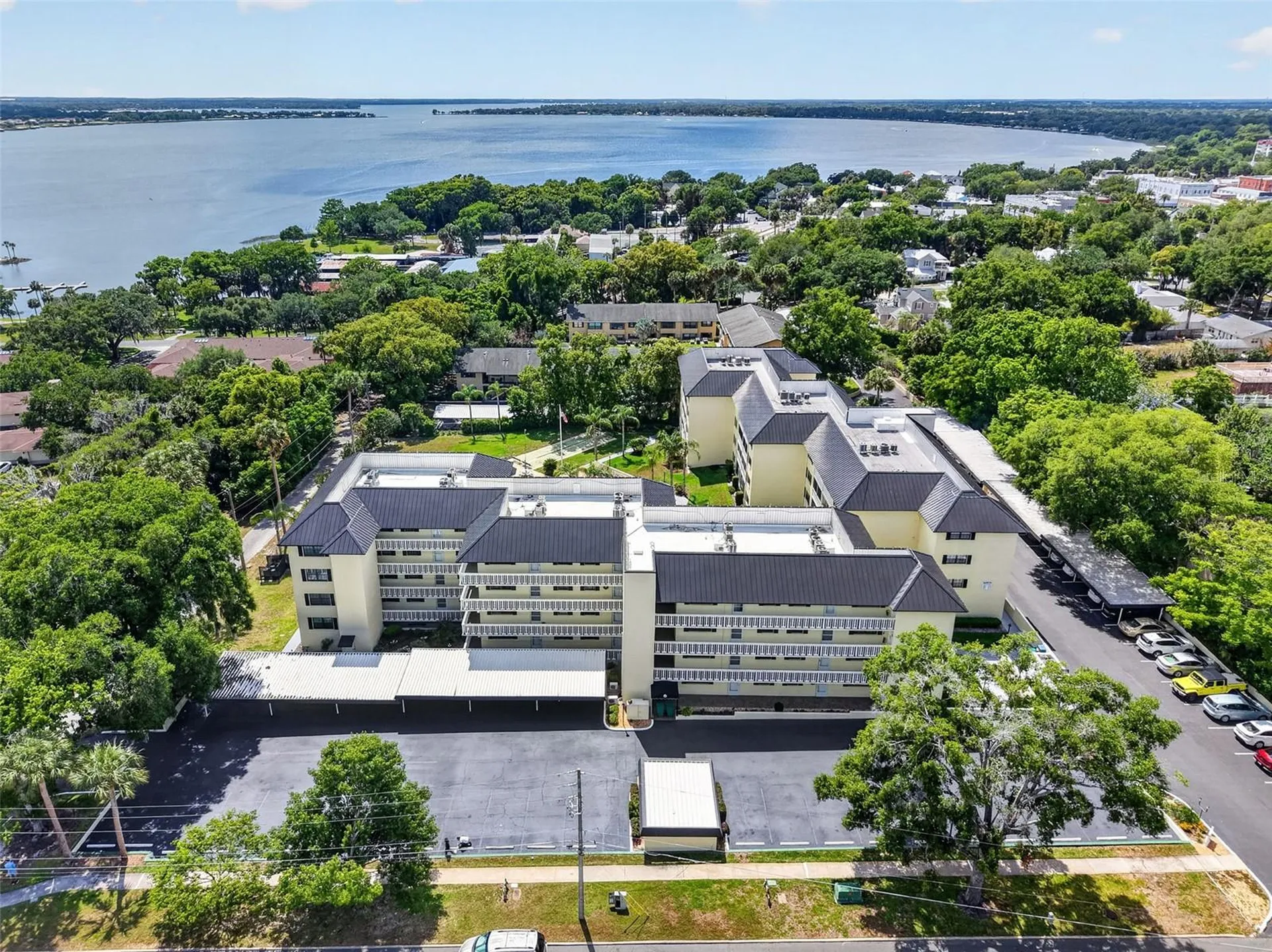 101 N Grandview Street Mount Dora FL 32757