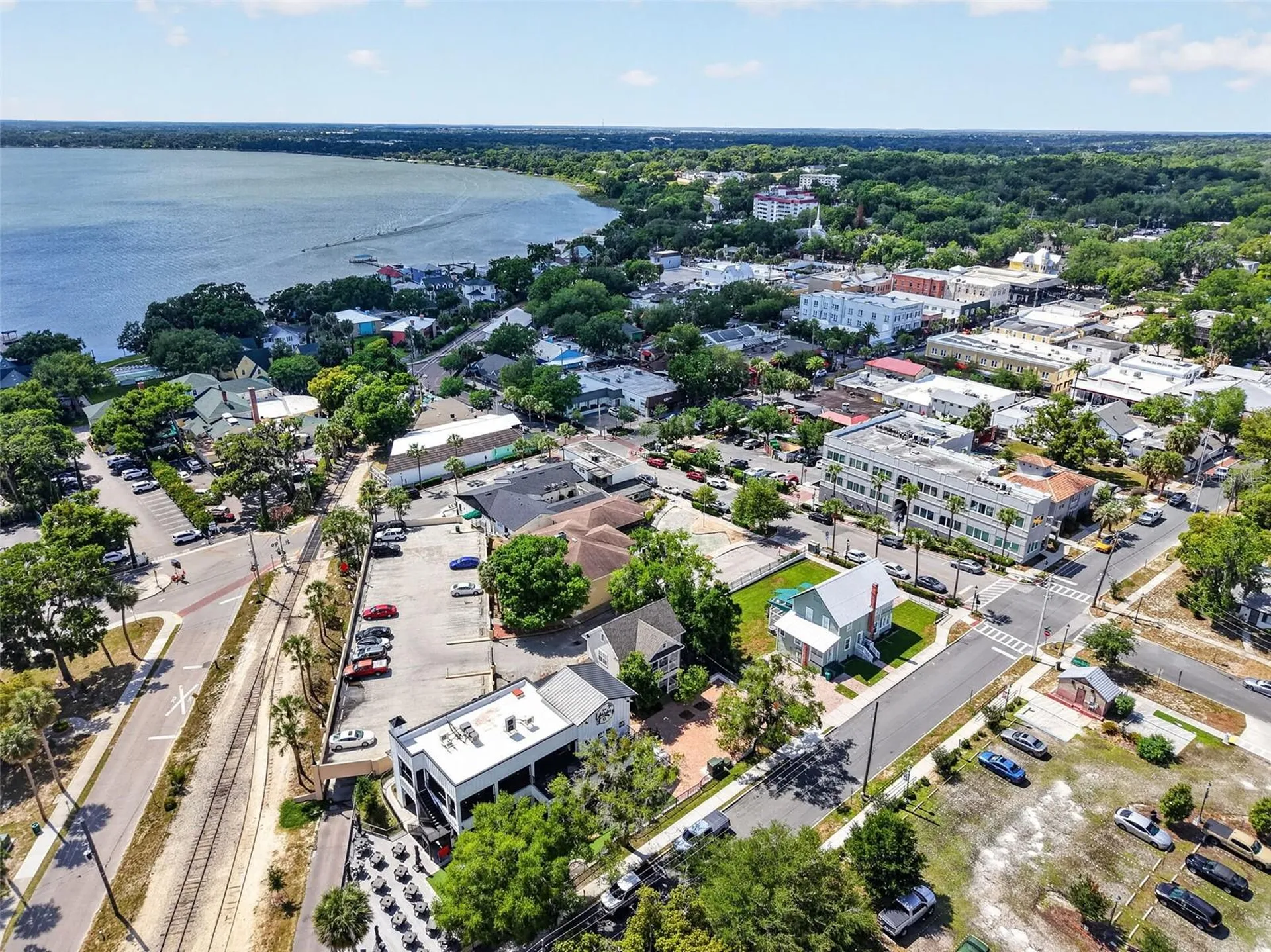 101 N Grandview Street Mount Dora FL 32757