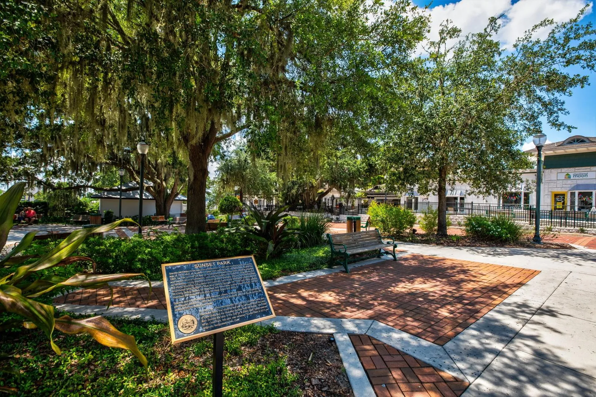 101 N Grandview Street Mount Dora FL 32757
