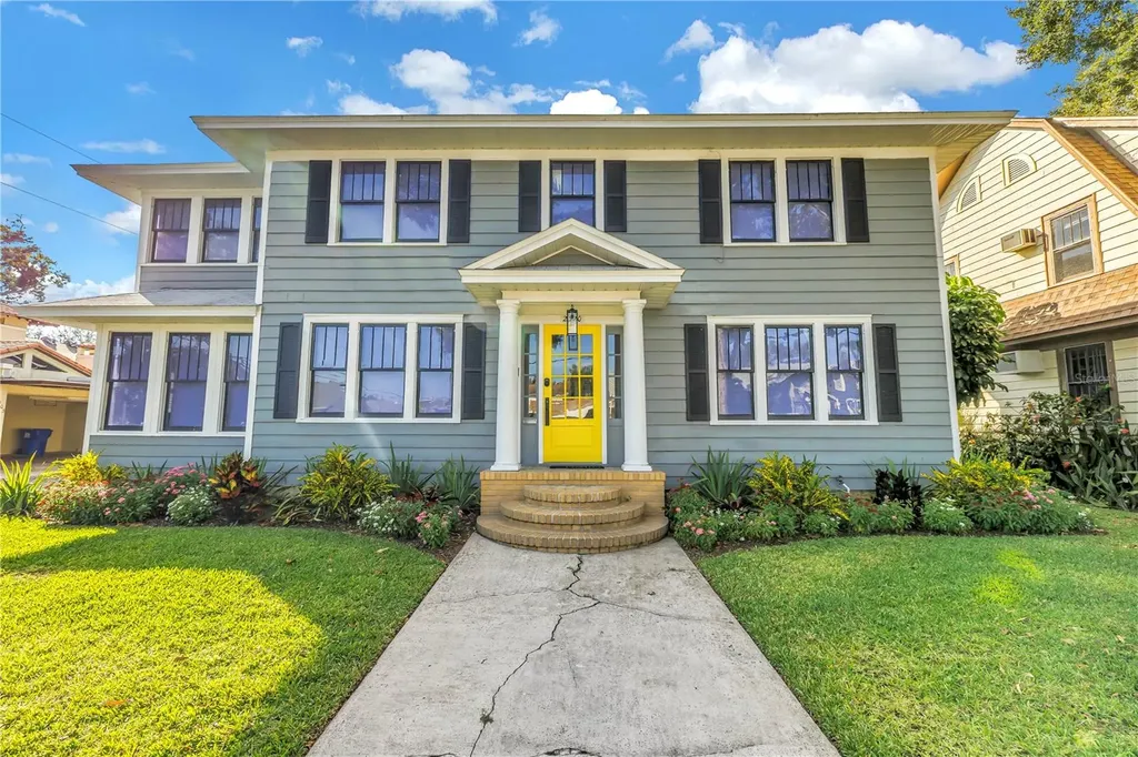 2320 5th Street N St Petersburg FL 33704