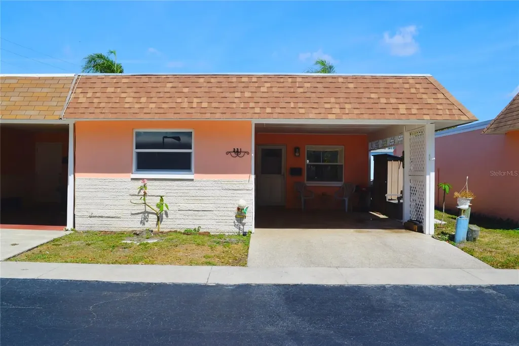331 Sky Loch Drive W Dunedin FL 34698
