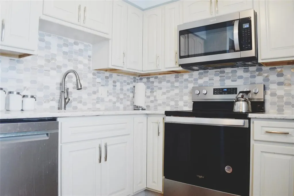 331 Sky Loch Drive W Dunedin FL 34698