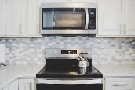 331 Sky Loch Drive W Dunedin FL 34698