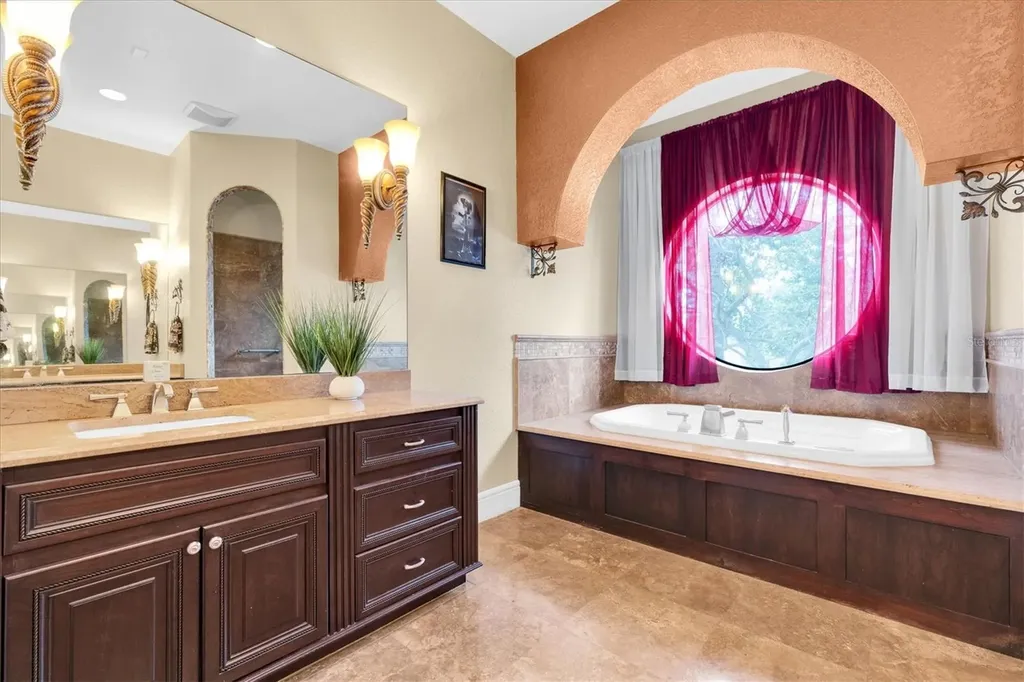 1067 Ashland Avenue Tarpon Springs FL 34689