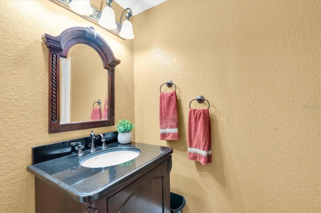 1067 Ashland Avenue Tarpon Springs FL 34689