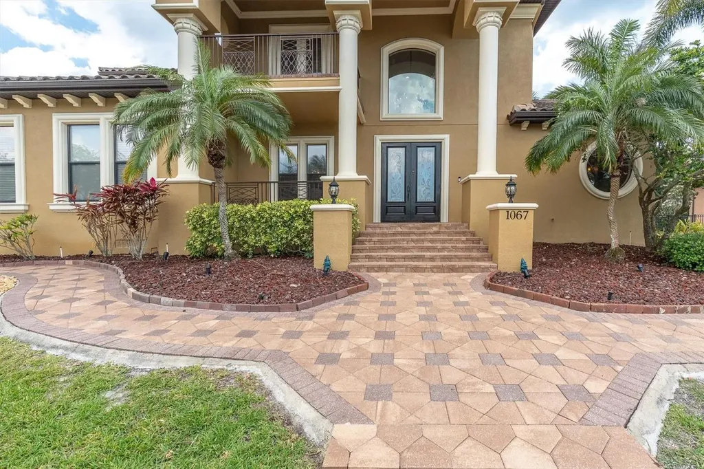 1067 Ashland Avenue Tarpon Springs FL 34689