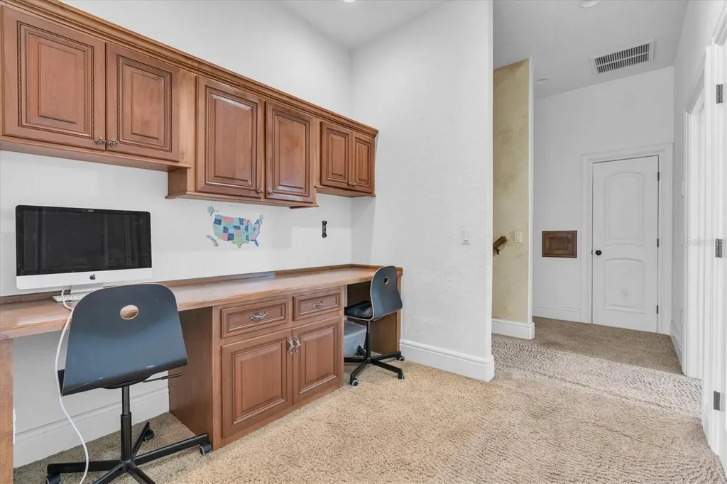 1067 Ashland Avenue Tarpon Springs FL 34689