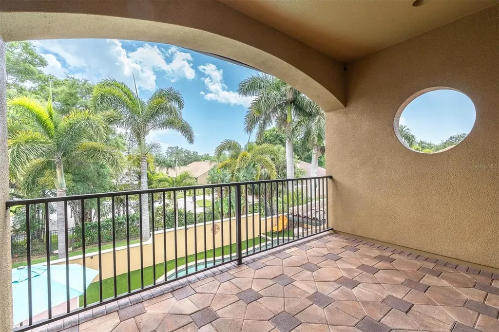 1067 Ashland Avenue Tarpon Springs FL 34689