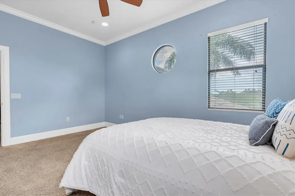 1067 Ashland Avenue Tarpon Springs FL 34689
