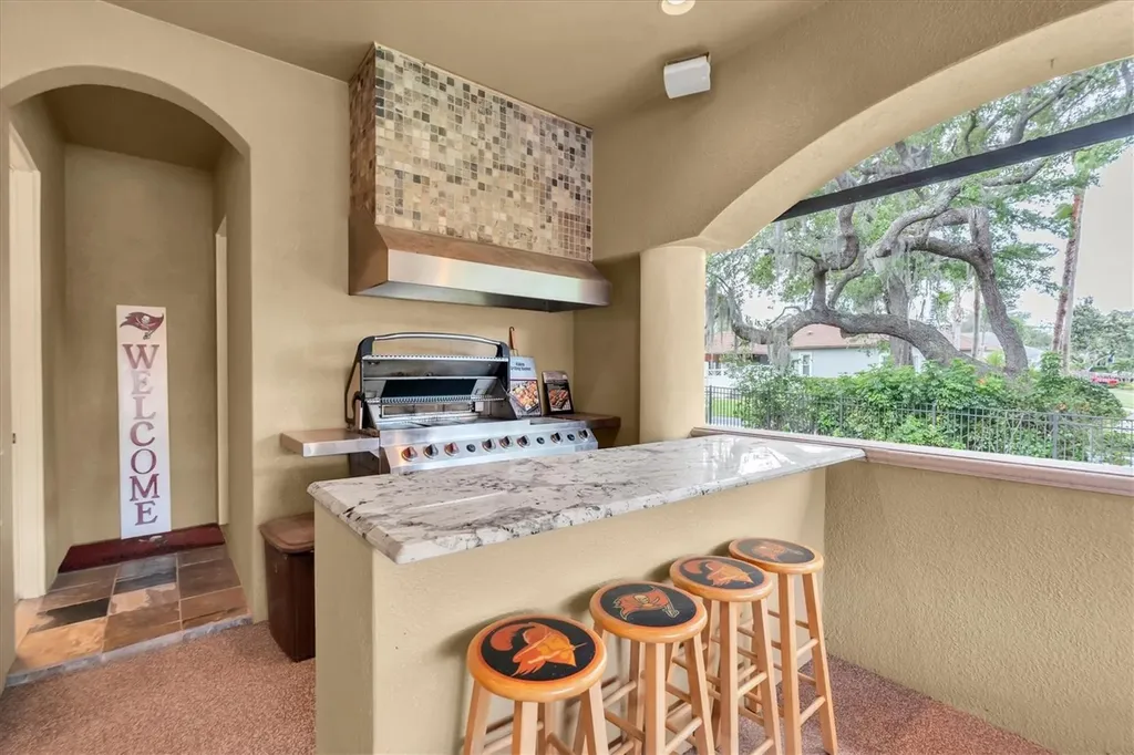 1067 Ashland Avenue Tarpon Springs FL 34689