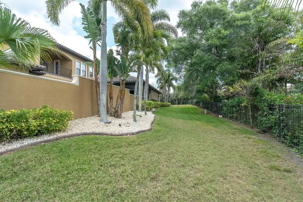 1067 Ashland Avenue Tarpon Springs FL 34689