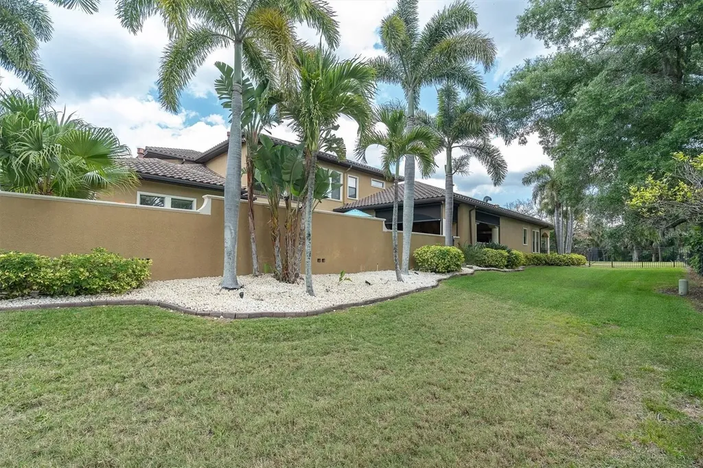 1067 Ashland Avenue Tarpon Springs FL 34689