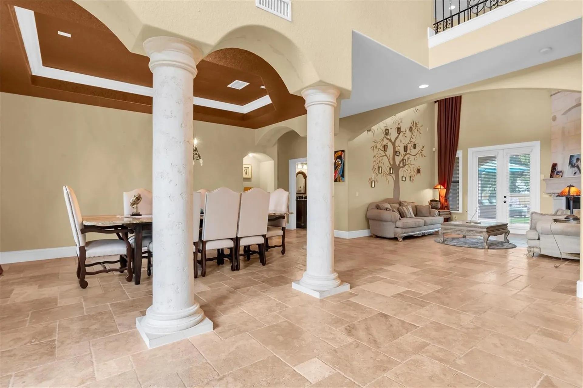 1067 Ashland Avenue Tarpon Springs FL 34689