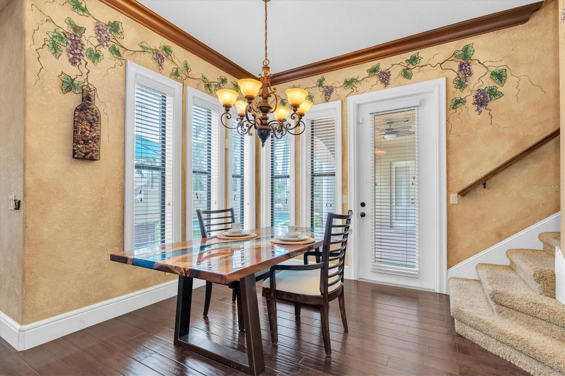 1067 Ashland Avenue Tarpon Springs FL 34689
