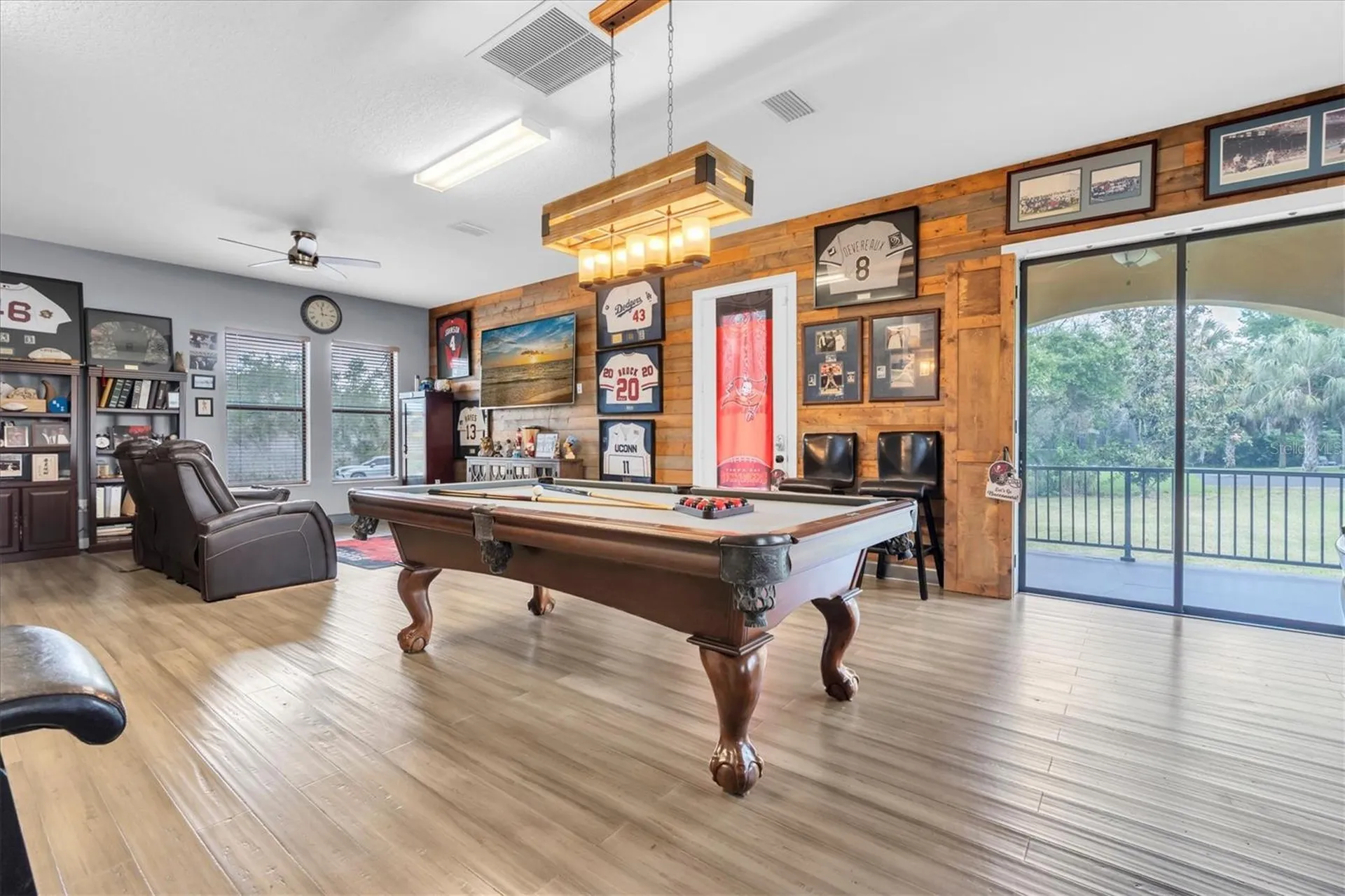 1067 Ashland Avenue Tarpon Springs FL 34689