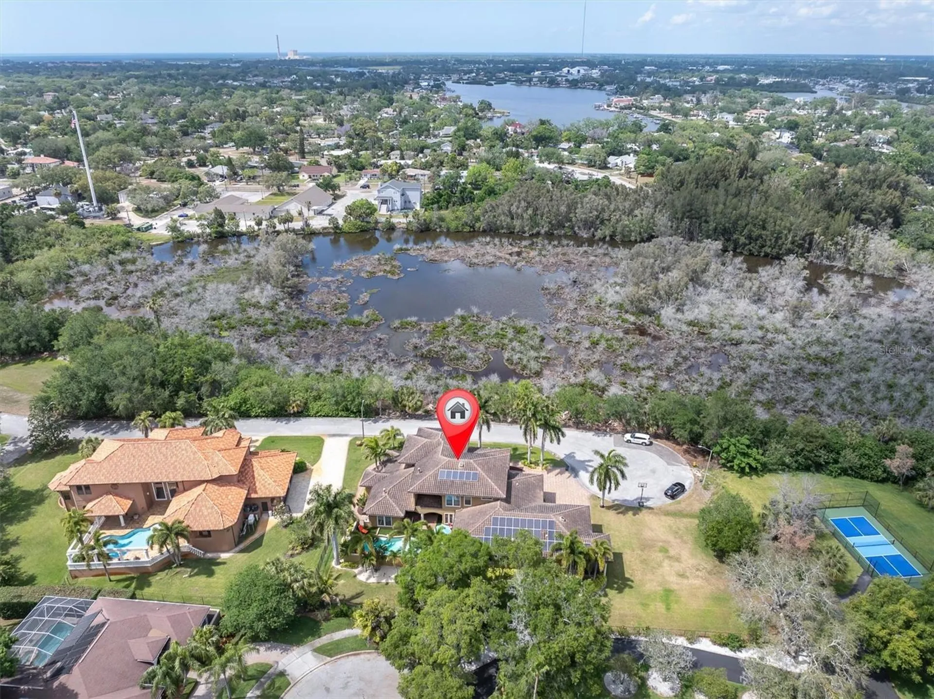 1067 Ashland Avenue Tarpon Springs FL 34689