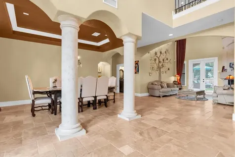 1067 Ashland Avenue Tarpon Springs FL 34689
