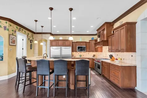1067 Ashland Avenue Tarpon Springs FL 34689