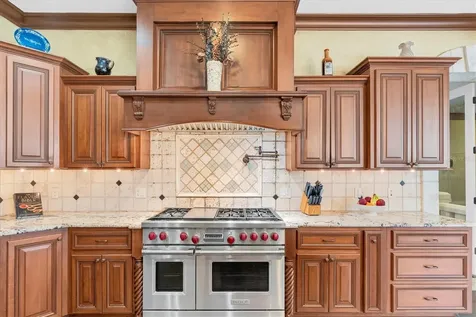 1067 Ashland Avenue Tarpon Springs FL 34689