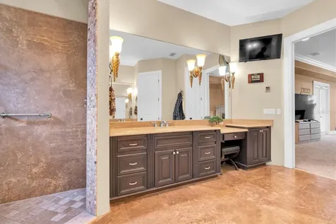 1067 Ashland Avenue Tarpon Springs FL 34689