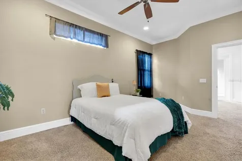 1067 Ashland Avenue Tarpon Springs FL 34689