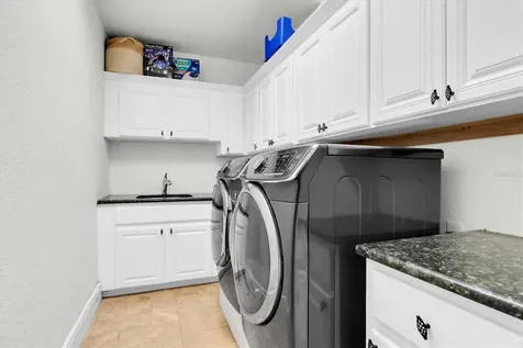 1067 Ashland Avenue Tarpon Springs FL 34689